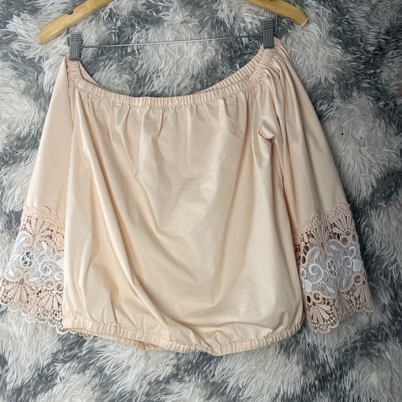 Express Womens Cropped Blouse Lace Trim Cream Boho Bell Sleeves,Size M - Picture 4 of 8